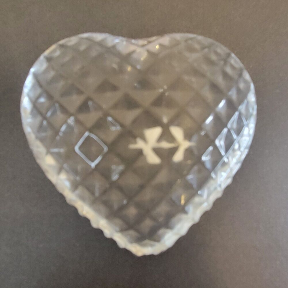 Handcrafted For Silvestri Glass Heart Shape Paperweight